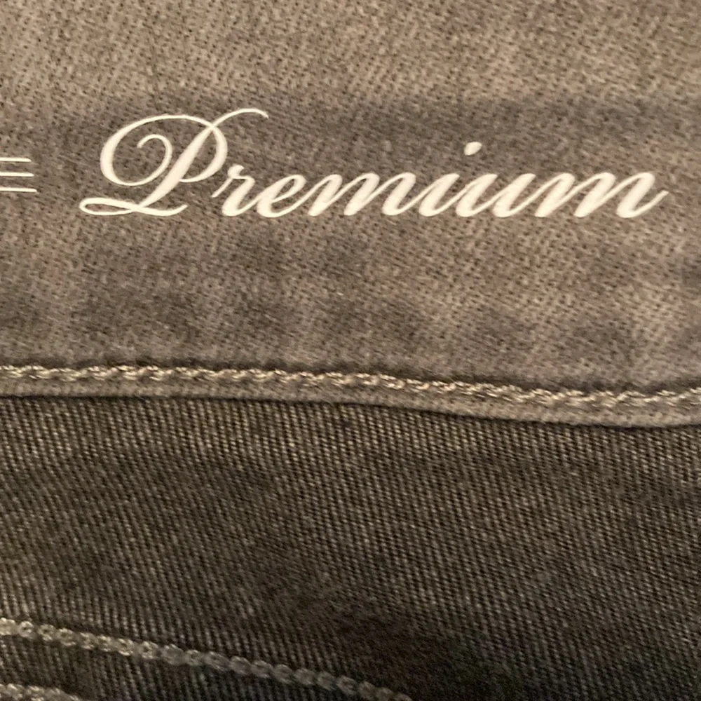 Croft & Barrow Grey Denim Jeans 12 - Picture 7 of 8